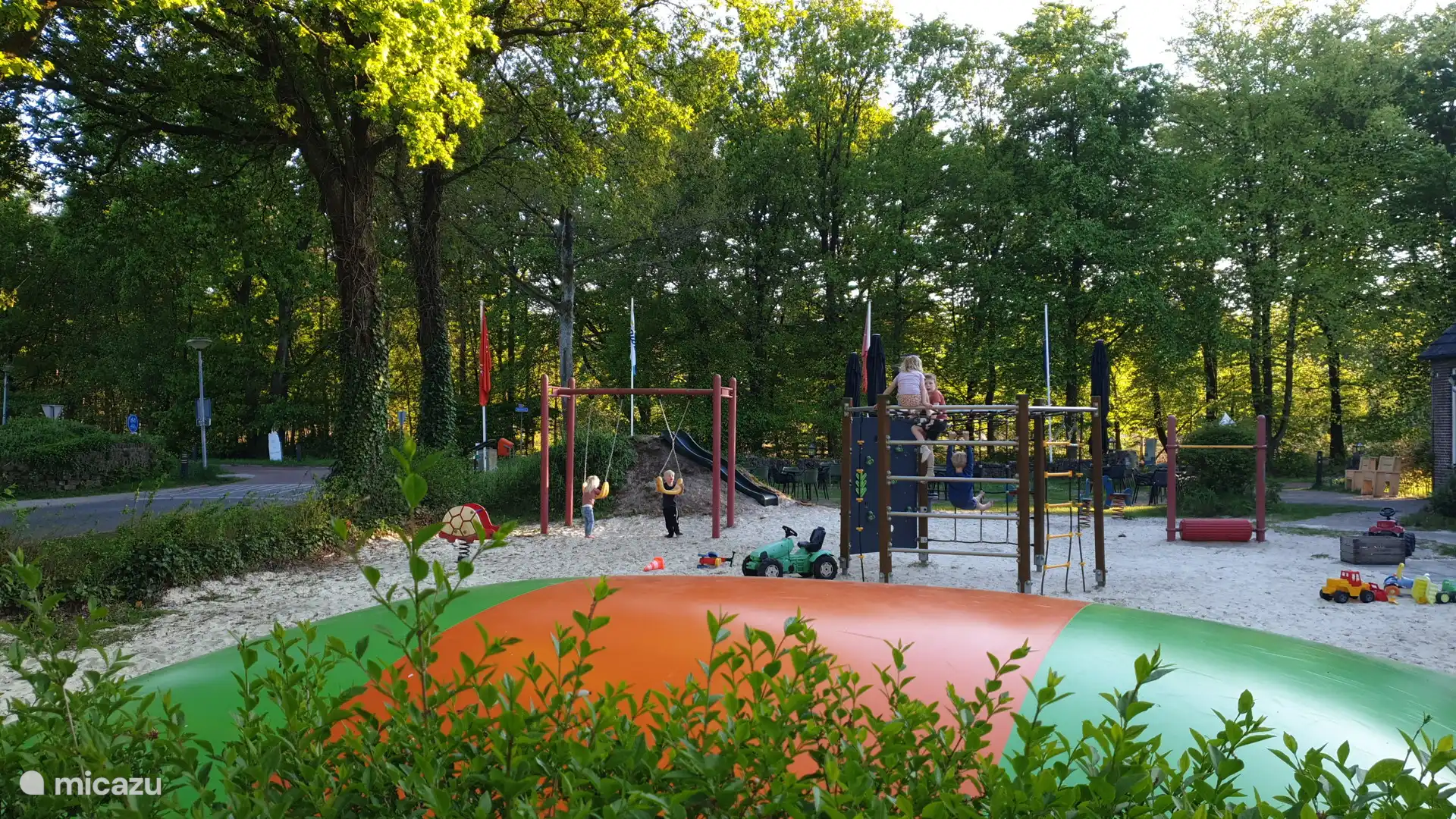 Playground at the restaurant. The terrace is a bit behind it, so you will not experience any nuisance