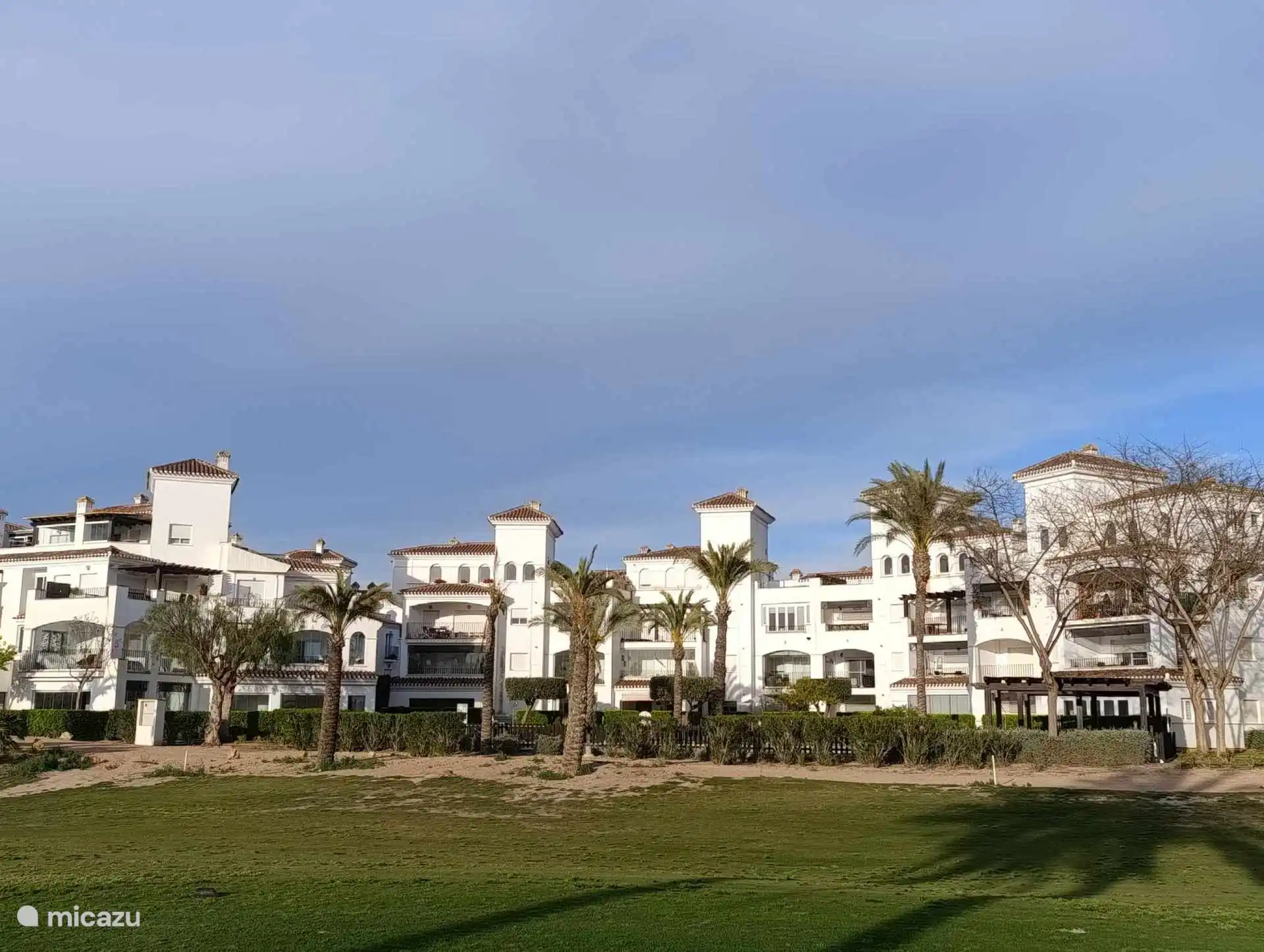 bloc complet où se trouve l’appartement