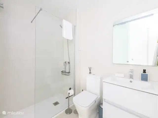 Magnífico apartamento de 2 dormitorios con golf en España, Costa Blanca, Pilar de la Horadada - apartamento Baño 1
