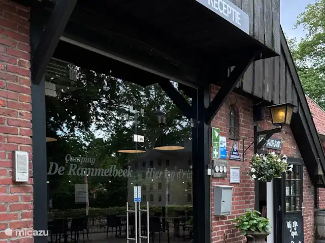 Location de Vacances Pays-Bas, Overijssel, Lattrop, chalet - Chalet attrayant pour toute la famille Impression de l’accueil et du restaurant