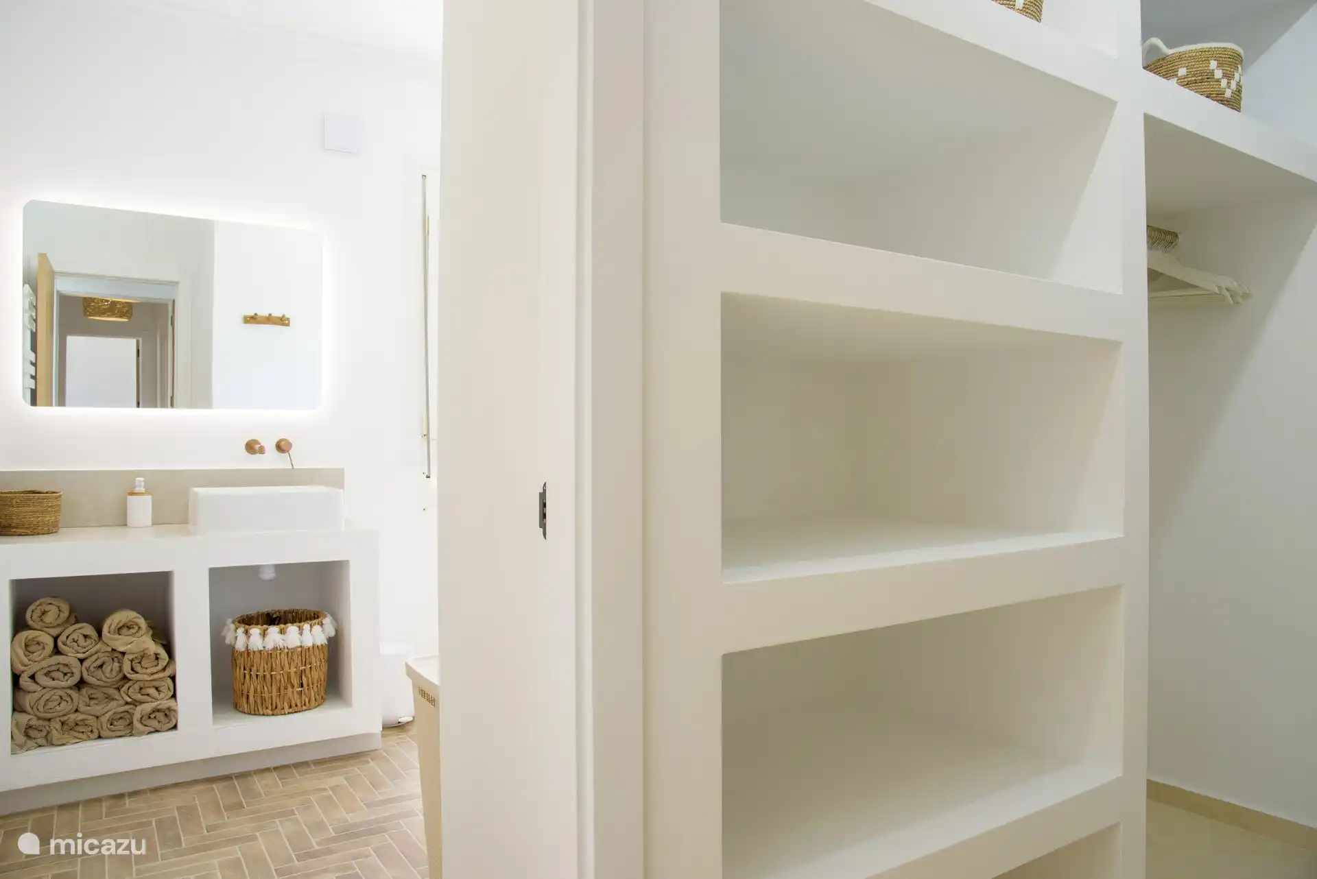 Bedroom with en suite bathroom