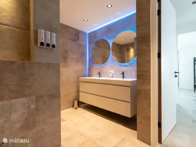 Location de Vacances Curaçao, Banda Ariba (est), Bapor Kibra, appartement - Appartement de luxe avec piscine à Mambo Beach  Salle de bain 2