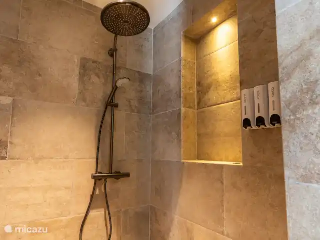 Location de Vacances Curaçao, Banda Ariba (est), Bapor Kibra, appartement - Appartement de luxe avec piscine à Mambo Beach  Salle de bain 1