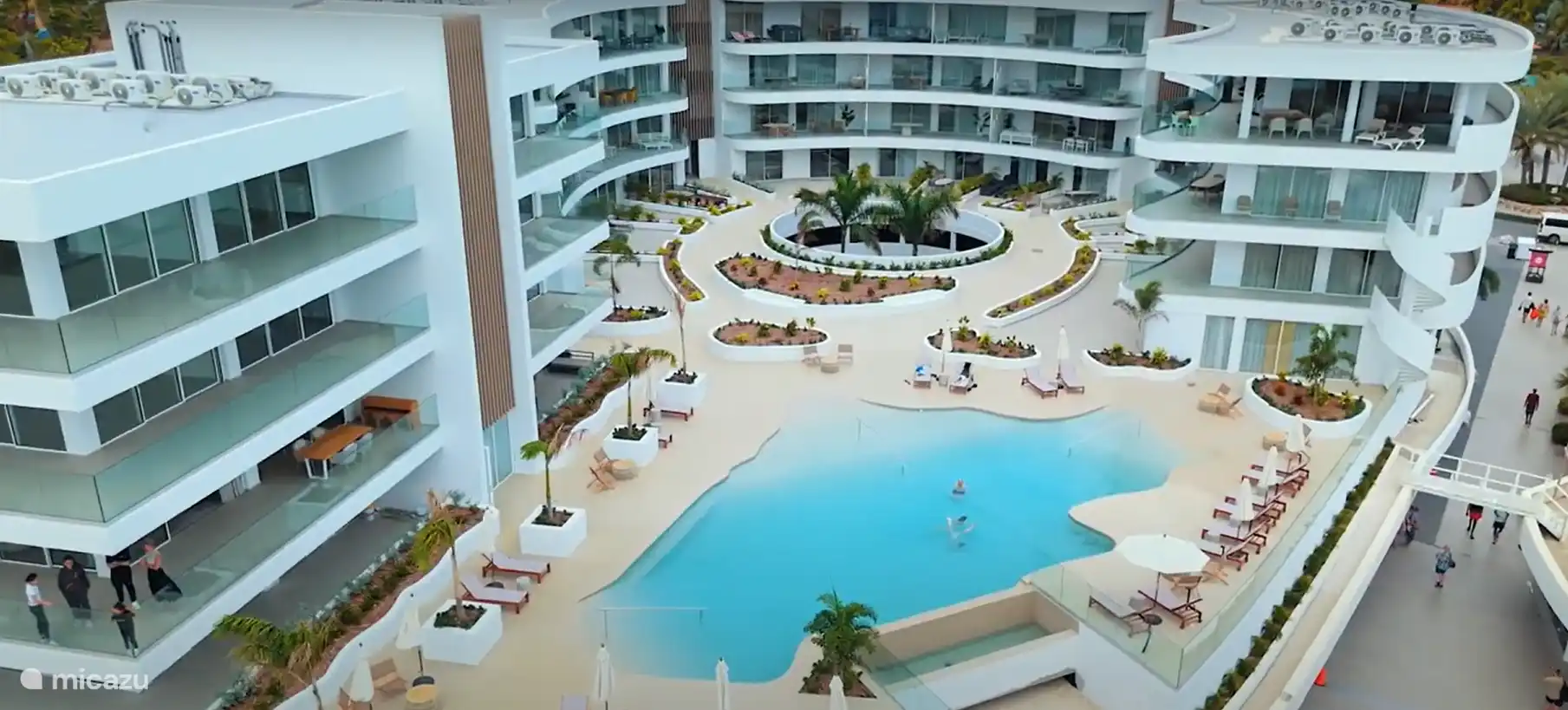 Vue de dessus du complexe.