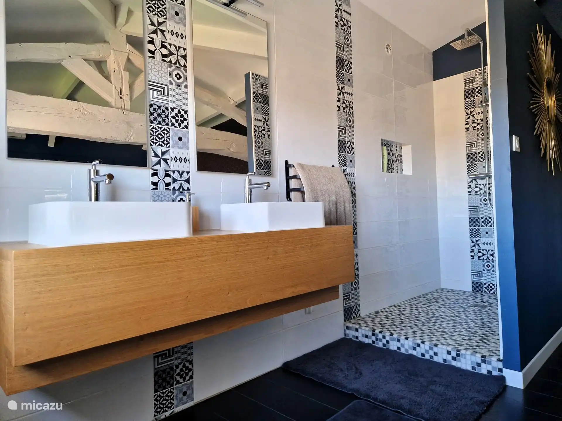 Salle de bain attenante, chambre