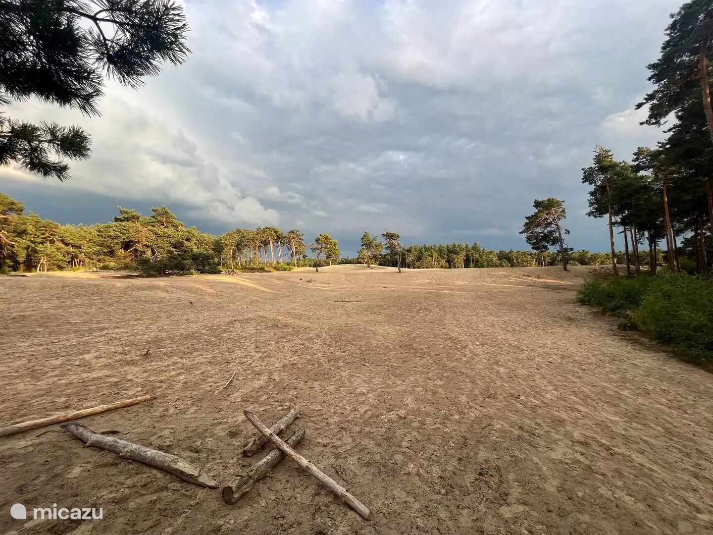 Sahara, Sandverwehungen in der Nähe