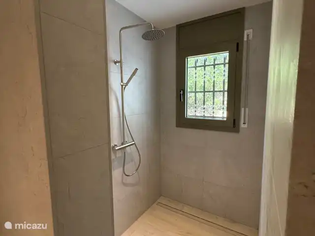 NOUVEAU : Villamor avec piscine privée | Espagne, Costa Dorada, L'Ampolla - villa Douche à effet pluie