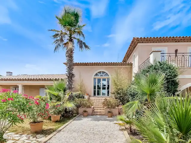 Villa la Lanterne | France, Côte d'Azur, Le Plan-de-la-Tour - villa Salon avec portes-fenêtres