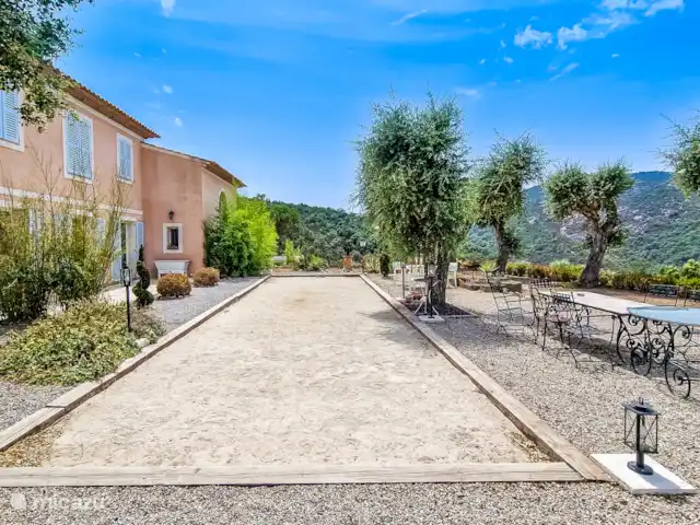 Villa la Lanterne | France, Côte d'Azur, Le Plan-de-la-Tour - villa Bowling à l’arrière de la maison