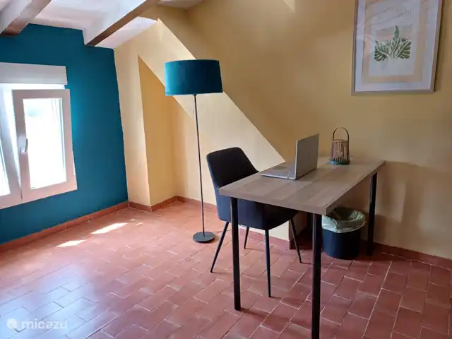 Location de Vacances Espagne, Costa de Valencia, Ontinyent, chambres d'hôtes - Casa Vitalidad Lieu de travail Amarillo