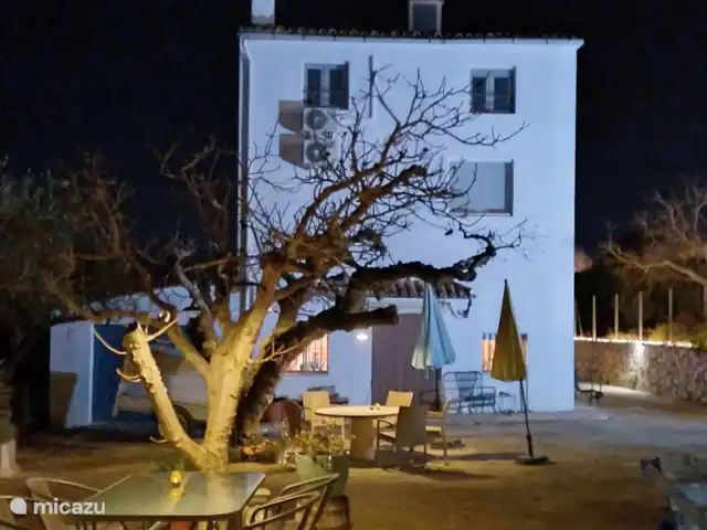 Location de Vacances Espagne, Costa de Valencia, Ontinyent, chambres d'hôtes - Casa Vitalidad Casa le soir