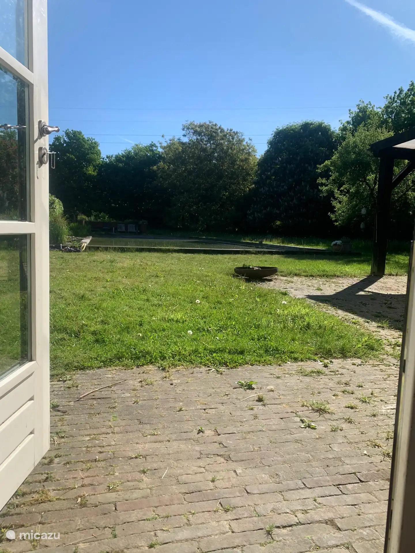 Uitzicht vanuit de eetkamer