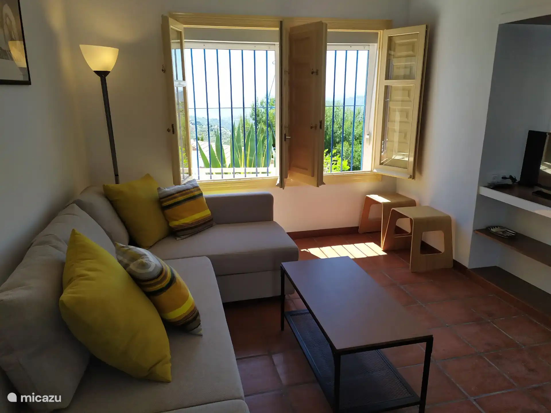 Lots of light and sea views.