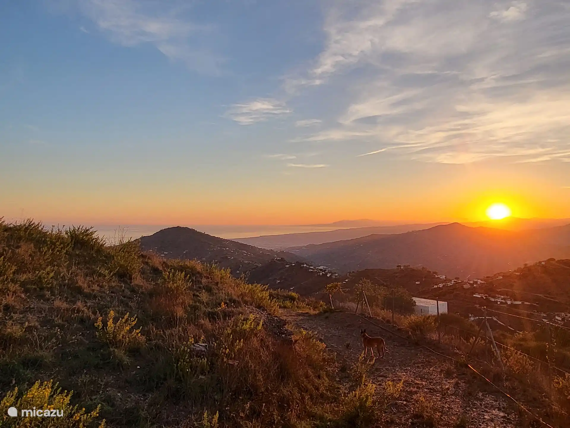 Magnificent views with unforgettable sunsets. View of the bay of Malaga to sometimes Morocco.