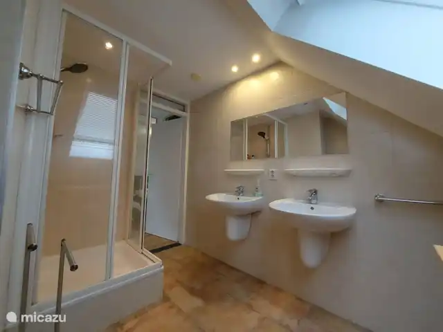 Délicieux! | Pays-Bas, Limbourg, Simpelveld - maison de vacances salle de Bains