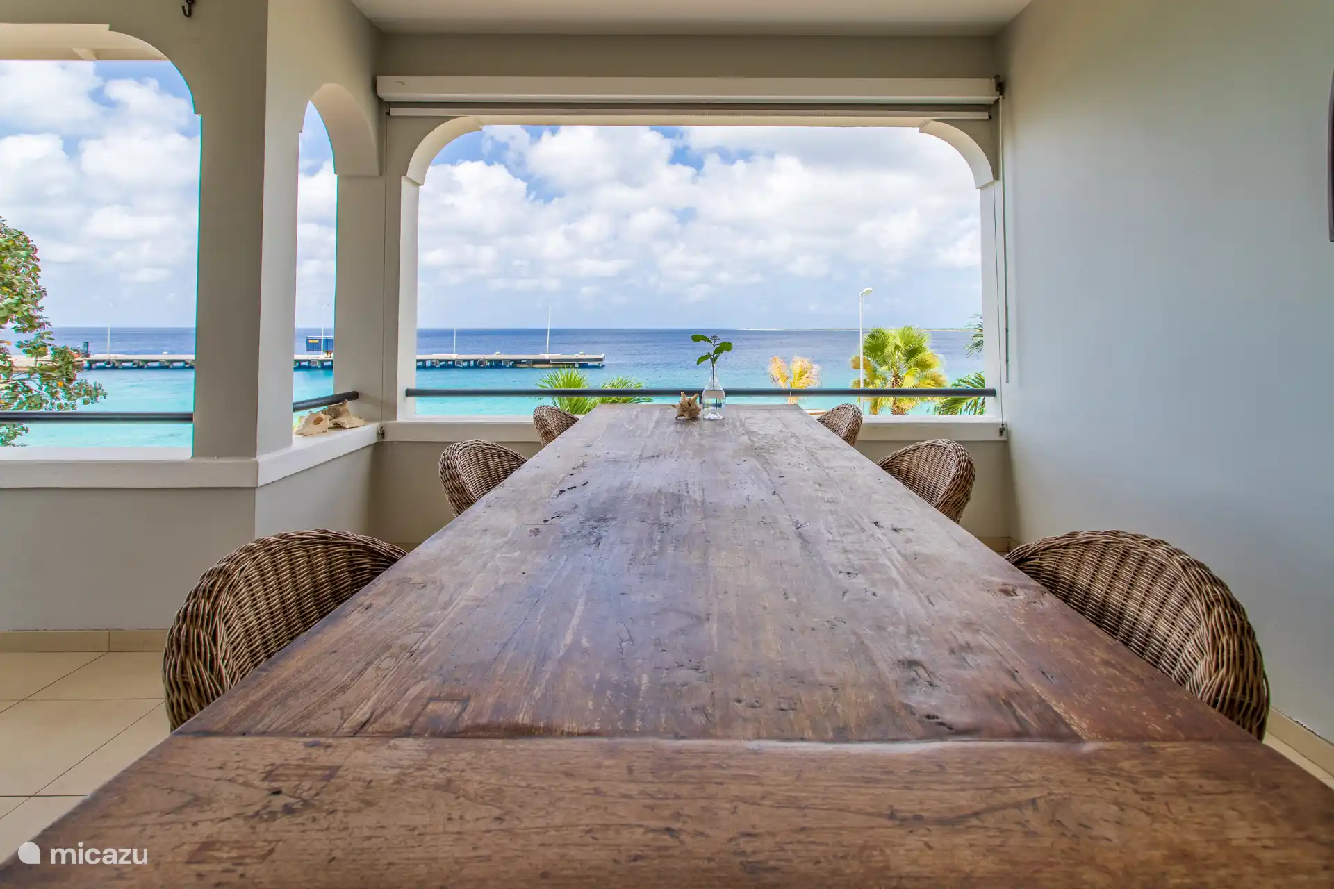 Breakfast or dining area on the balcony with ocean view
