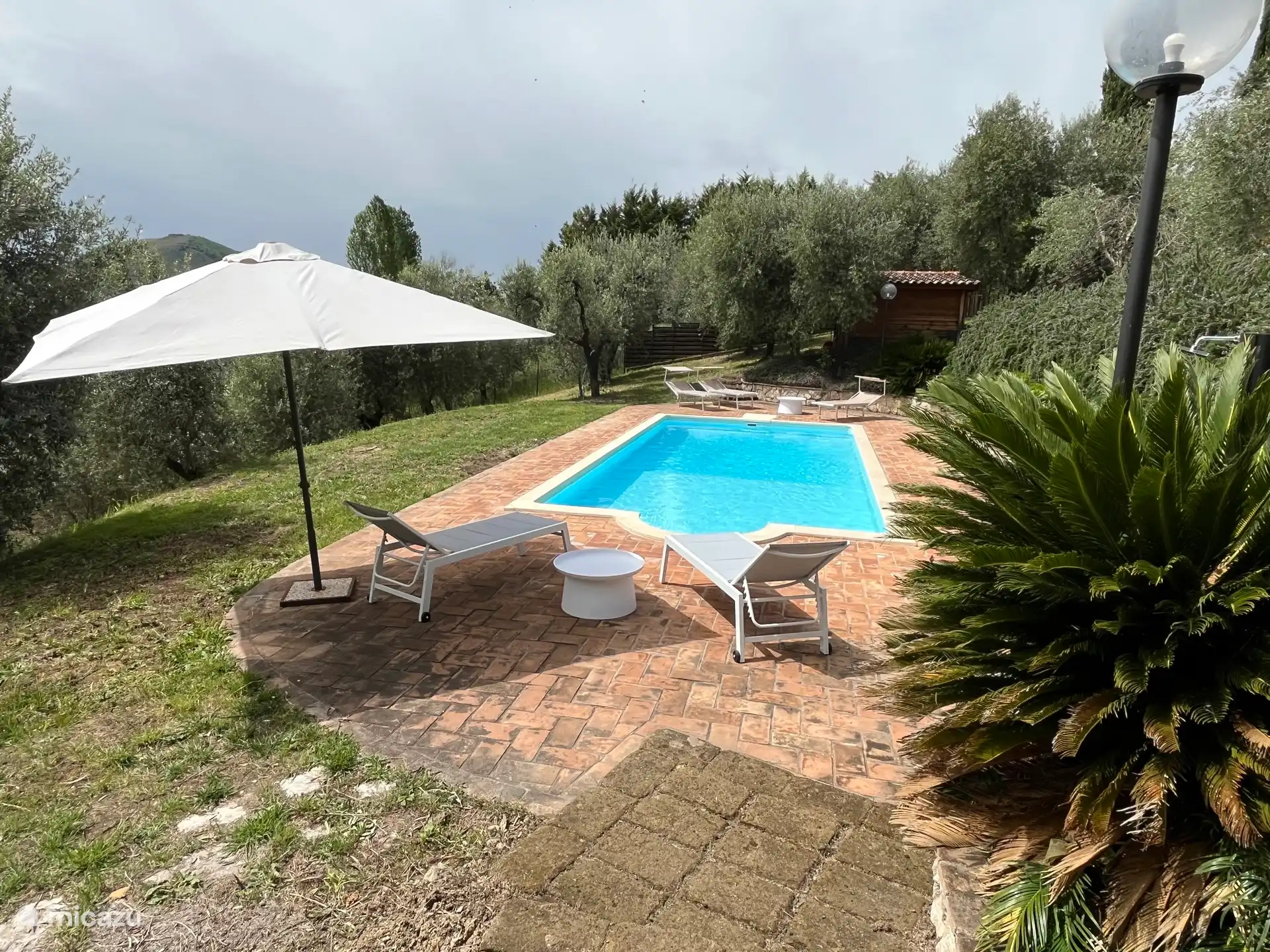 The beautiful and quiet swimming pool