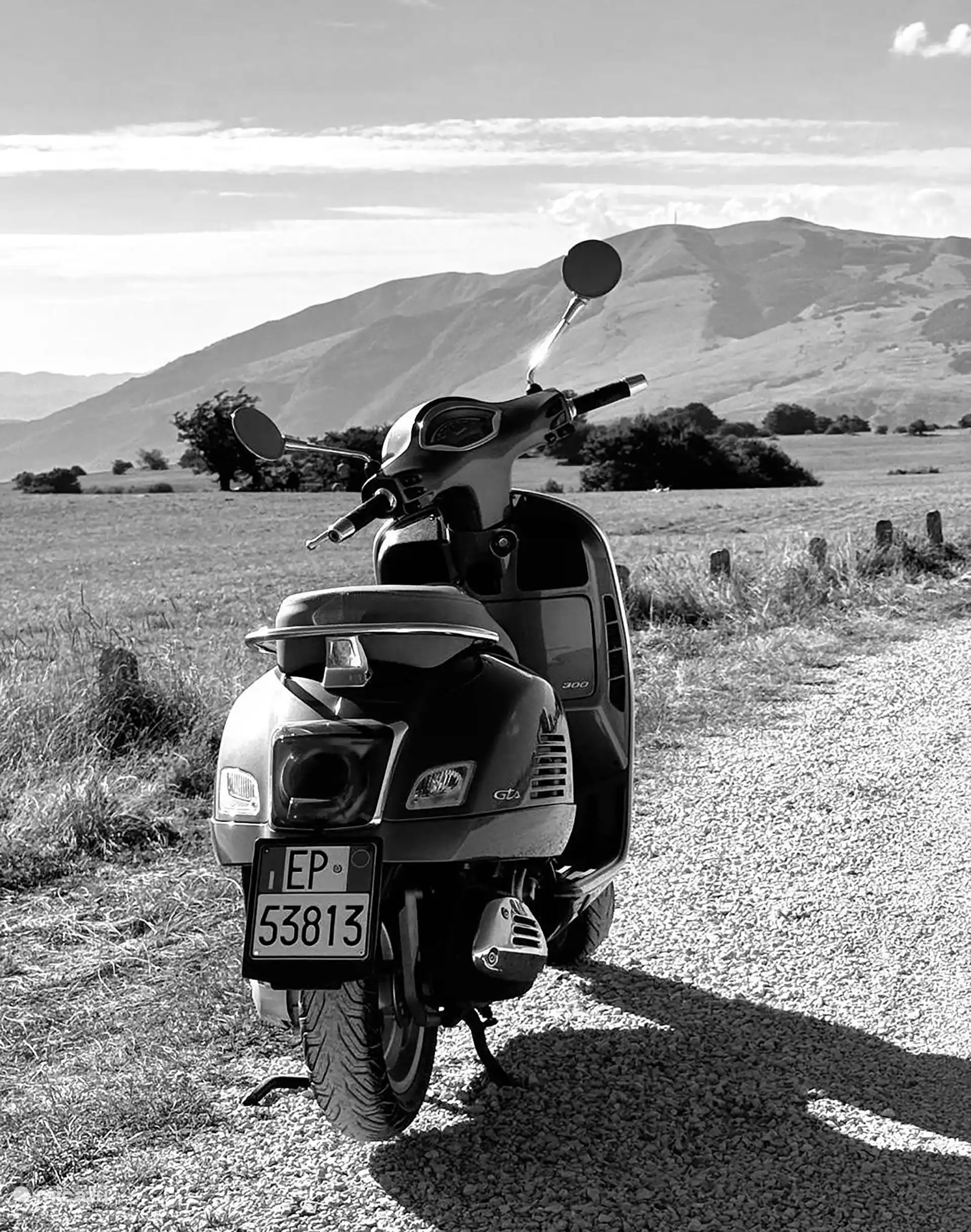 Monte Petrano. Ici, vous êtes littéralement sur le toit du monde où vous pouvez marcher et faire du vélo à l’infini.