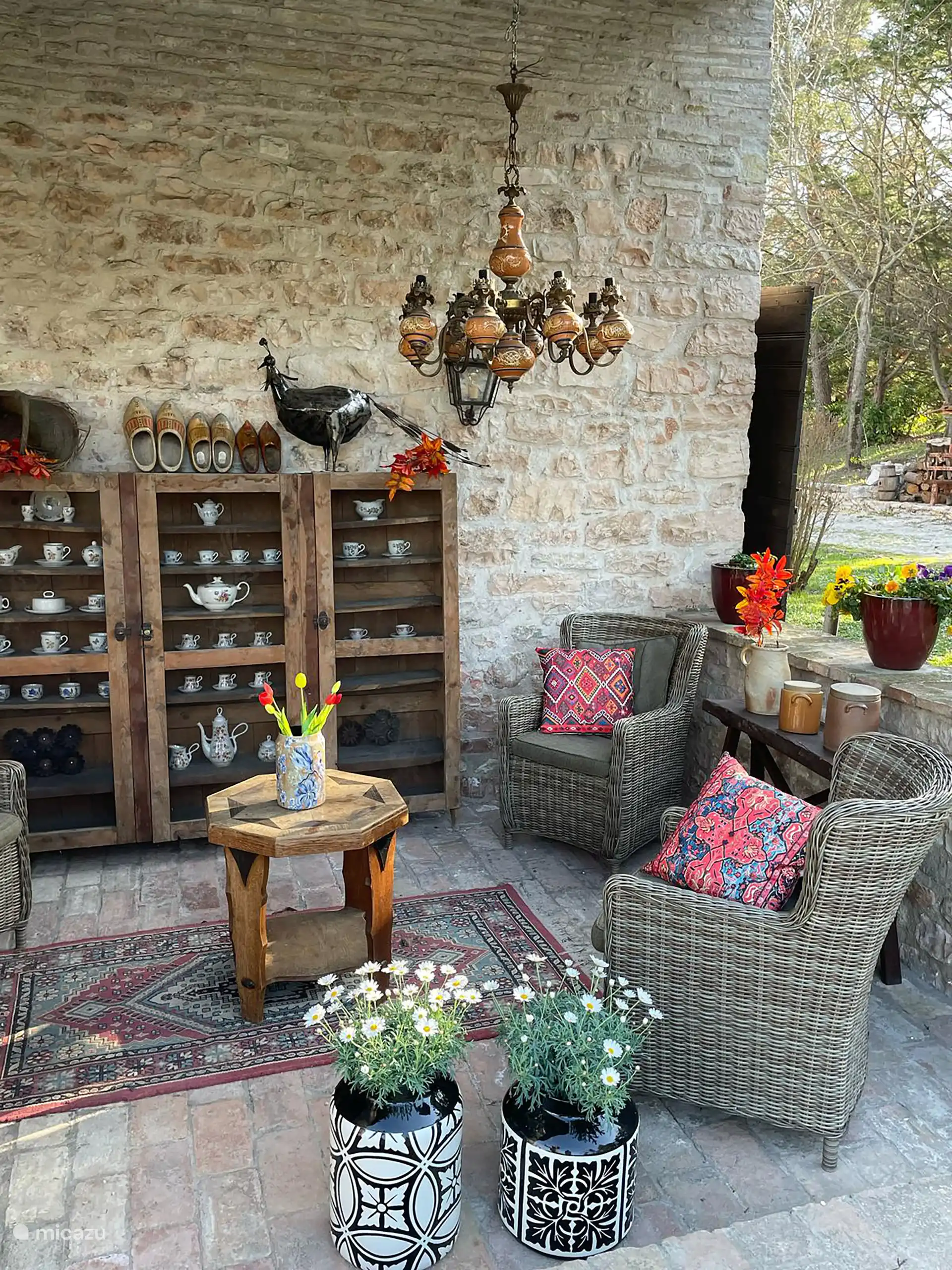 Coin salon sous la véranda.