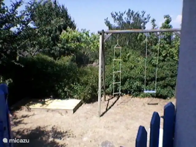 Descanso vacacional en Francia, Gard, Salazac  - casa vacacional Columpio y arenero