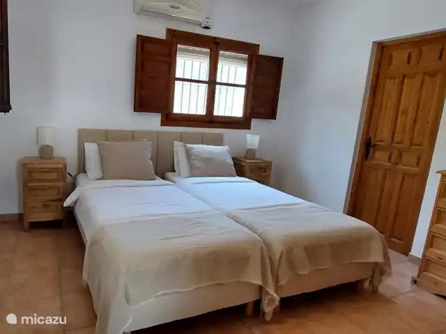 Finca La Sensa   | Espagne, Costa del Sol, Comares - maison de vacances Chambre 1 avec grand lit double ou 2 lits simples et salle de bain attenante.