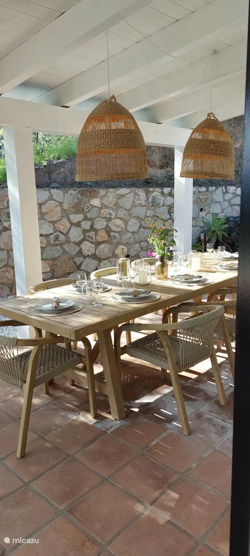 Gezellig buiten ontbijten of dineren.