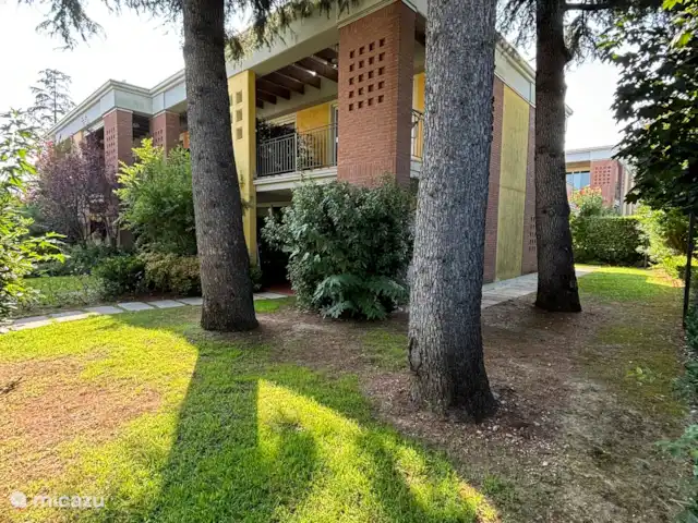 Appartement Gardazzuro | Italie, Lacs italiens , Padenghe Sul Garda - appartement appartement avec jardin à l’avant et jardin latéral avec beaucoup d’ombre