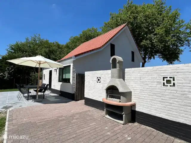 casa vacacional en Países Bajos, Zelanda, Philippine – Polderhuis Moderno Filipinas Barbacoa en la terraza