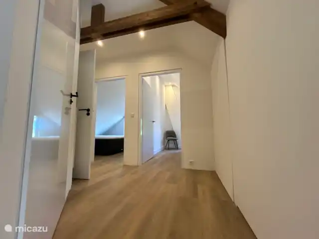 casa vacacional en Países Bajos, Zelanda, Philippine – Polderhuis Moderno Filipinas Planta superior, moderna con elementos de madera característicos del pasado