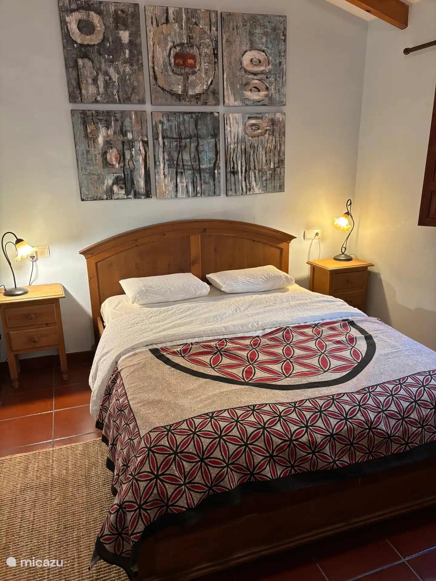 Schlafzimmer mit 2 Betten