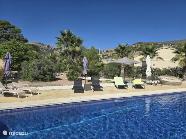 Finca Rustica  en España, Valencia, Jijona - finca piscina