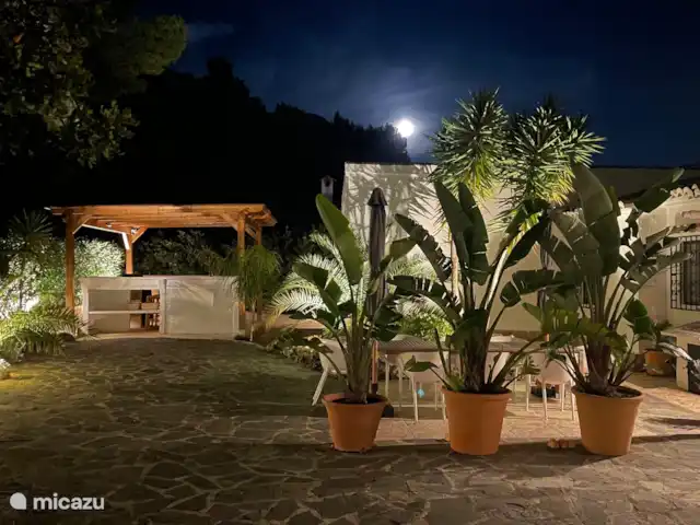 Casa Augusta en el Montgó Jávea en España, Costa Blanca, Dénia - villa Iluminación nocturna