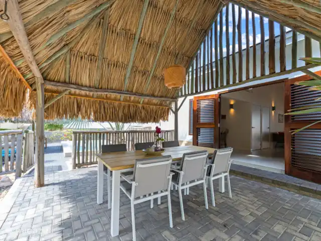 Villa Troupial | Curaçao, Banda Ariba (est), Jan Thiel - maison de vacances Dîner tropical avec vue sur votre piscine privée