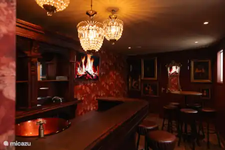 Vintage Bar