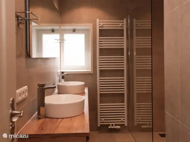 Villa citadine 't Stadshuus  | Pays-Bas, Gueldre, Elburg - villa Il y a deux salles de bains au total.