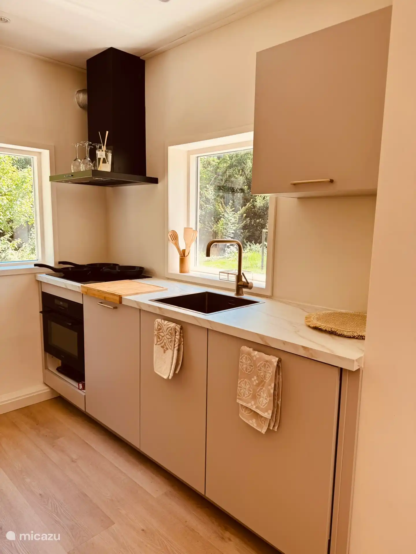 Neue Küche voll ausgestattet