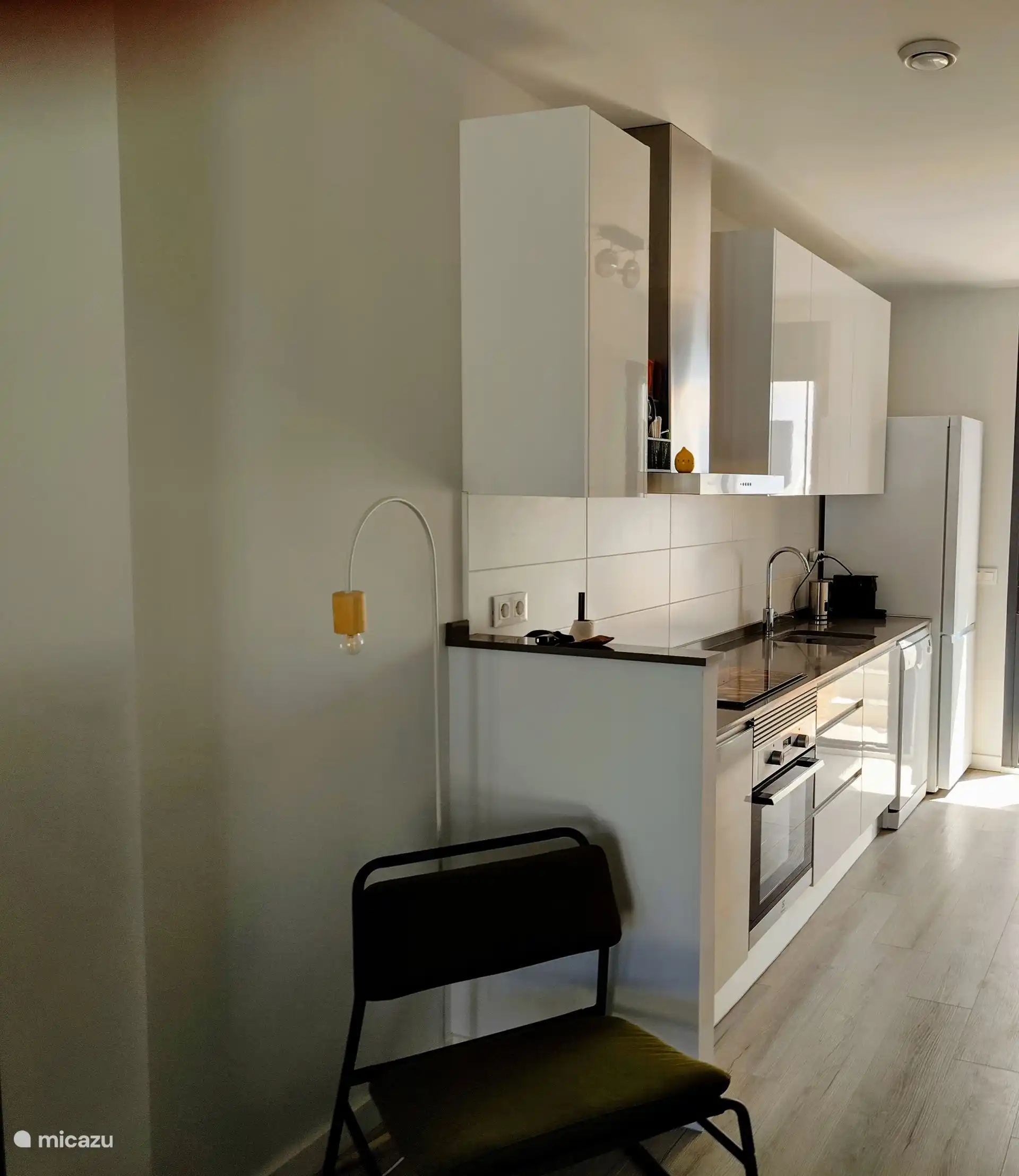 Kitchen with all appliances