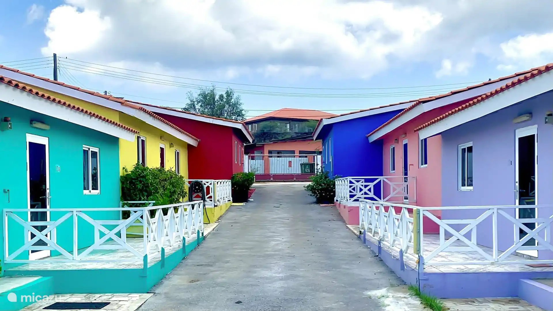 Top 5 Cura&#231;ao Style Pink Apartment in Cura&#231;ao, Curacao-Middle, Julianadorp - apartment