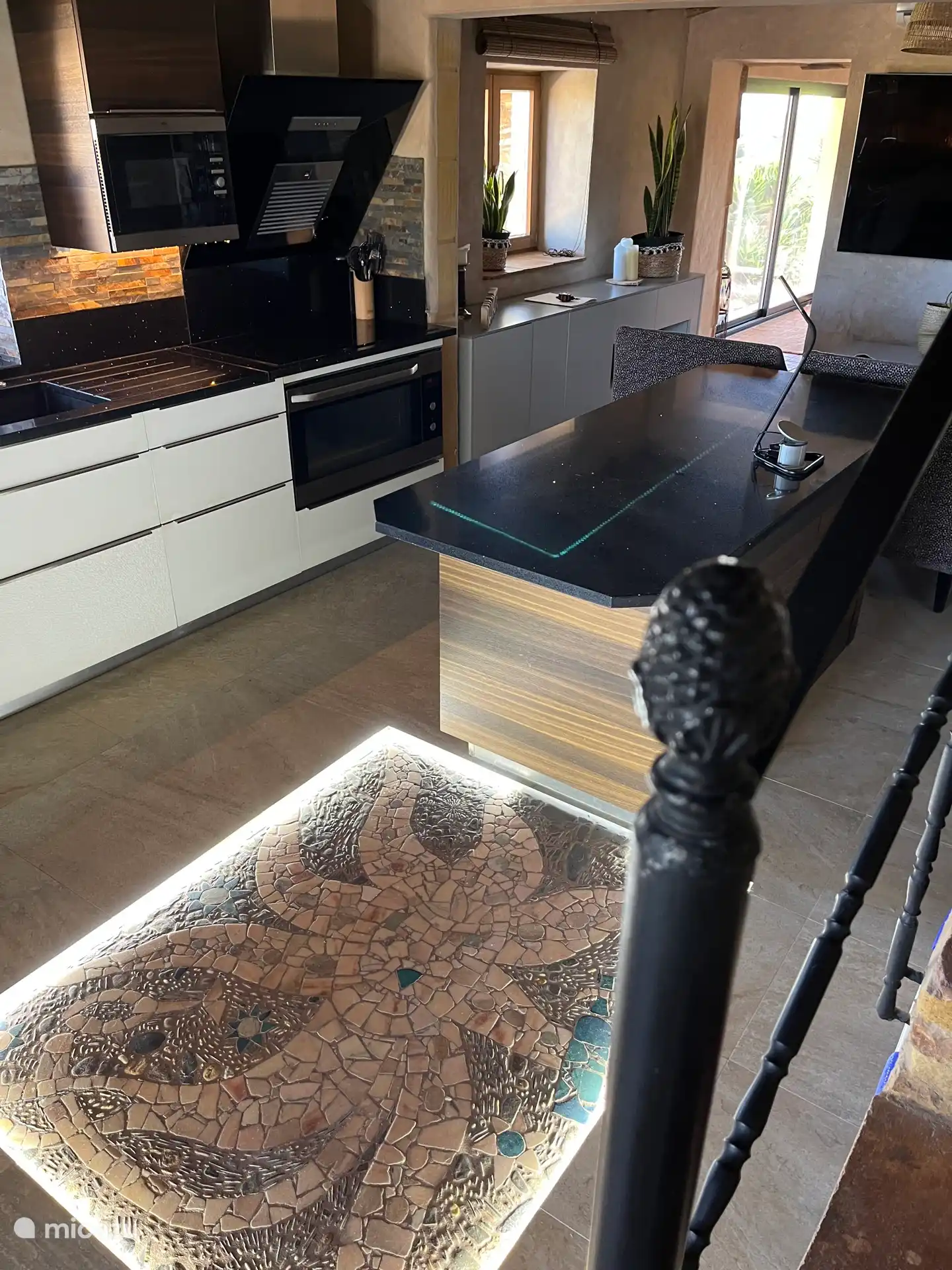 Offener Küchen-Essbereich