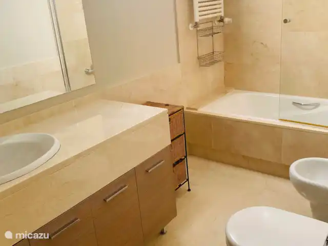 Jacaranda huren in Spanje, Costa Blanca, San Miguel de Salinas - villa Badkamer boven