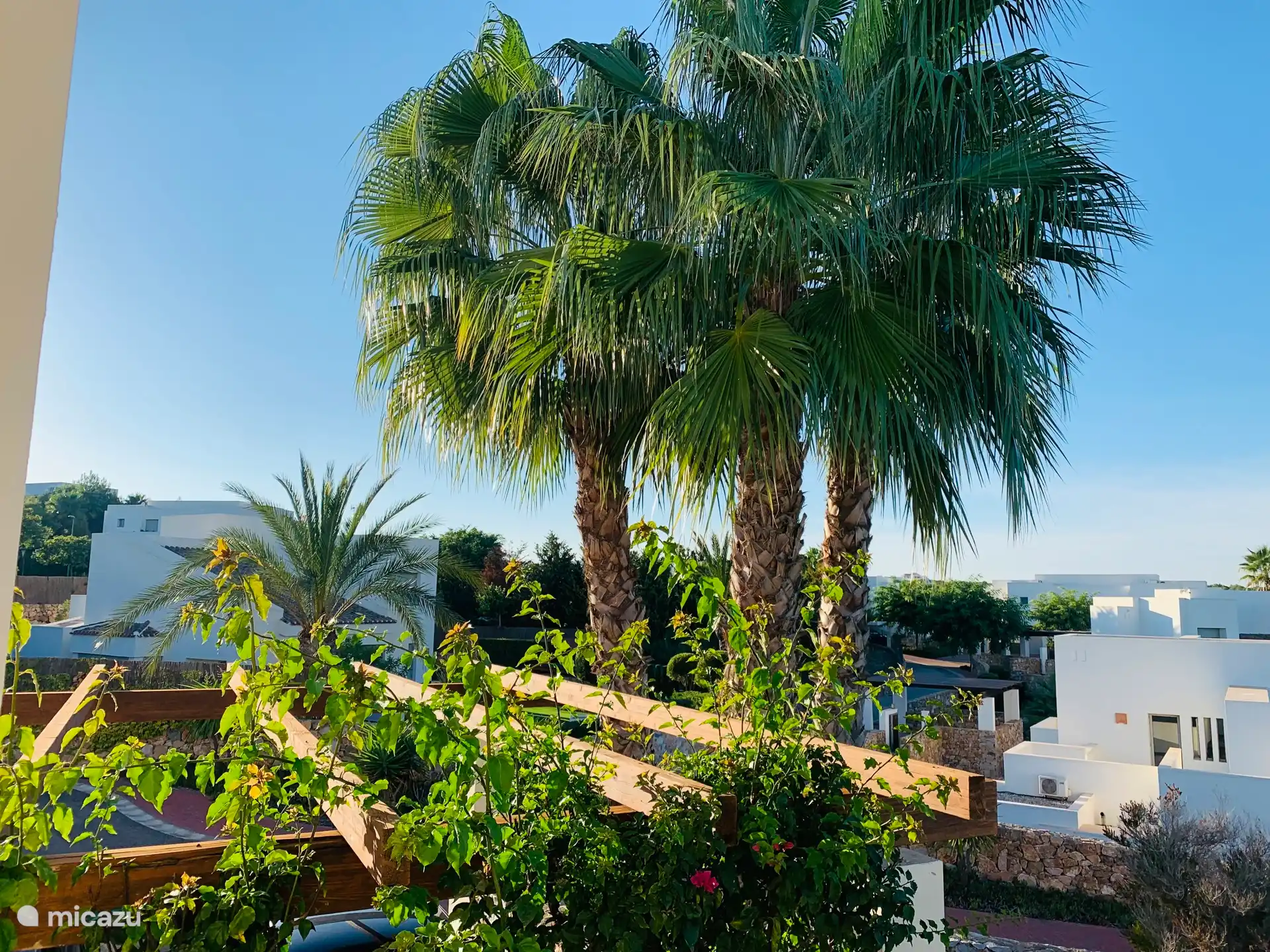 View of the upper bedroom 