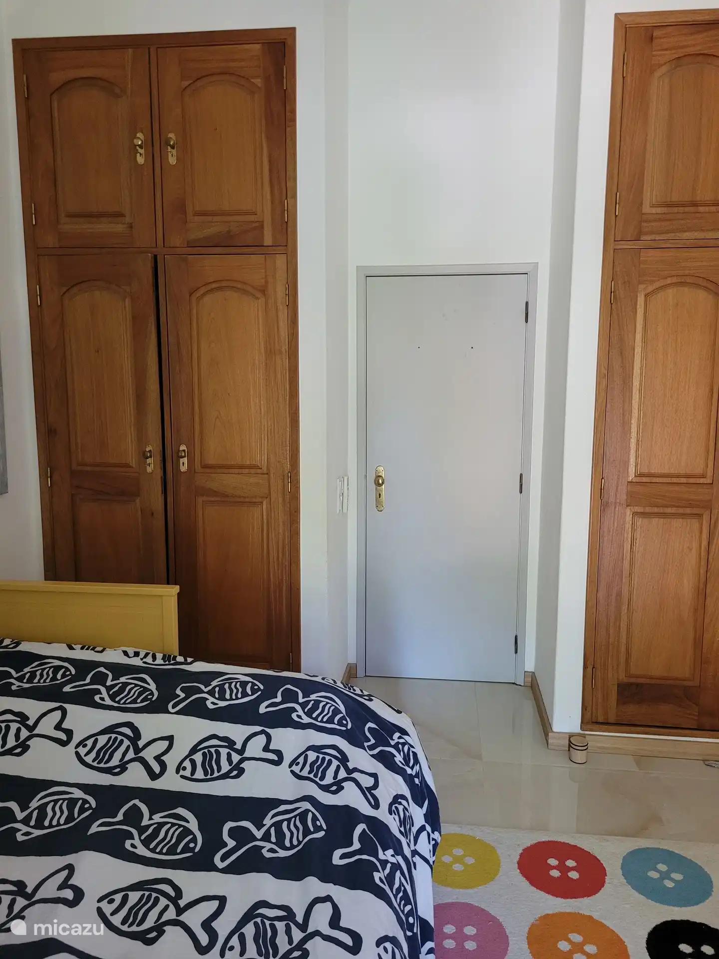 Zweites Schlafzimmer Das Bett kann von ein oder zwei Personen benutzt werden (Ikea Hemnes)