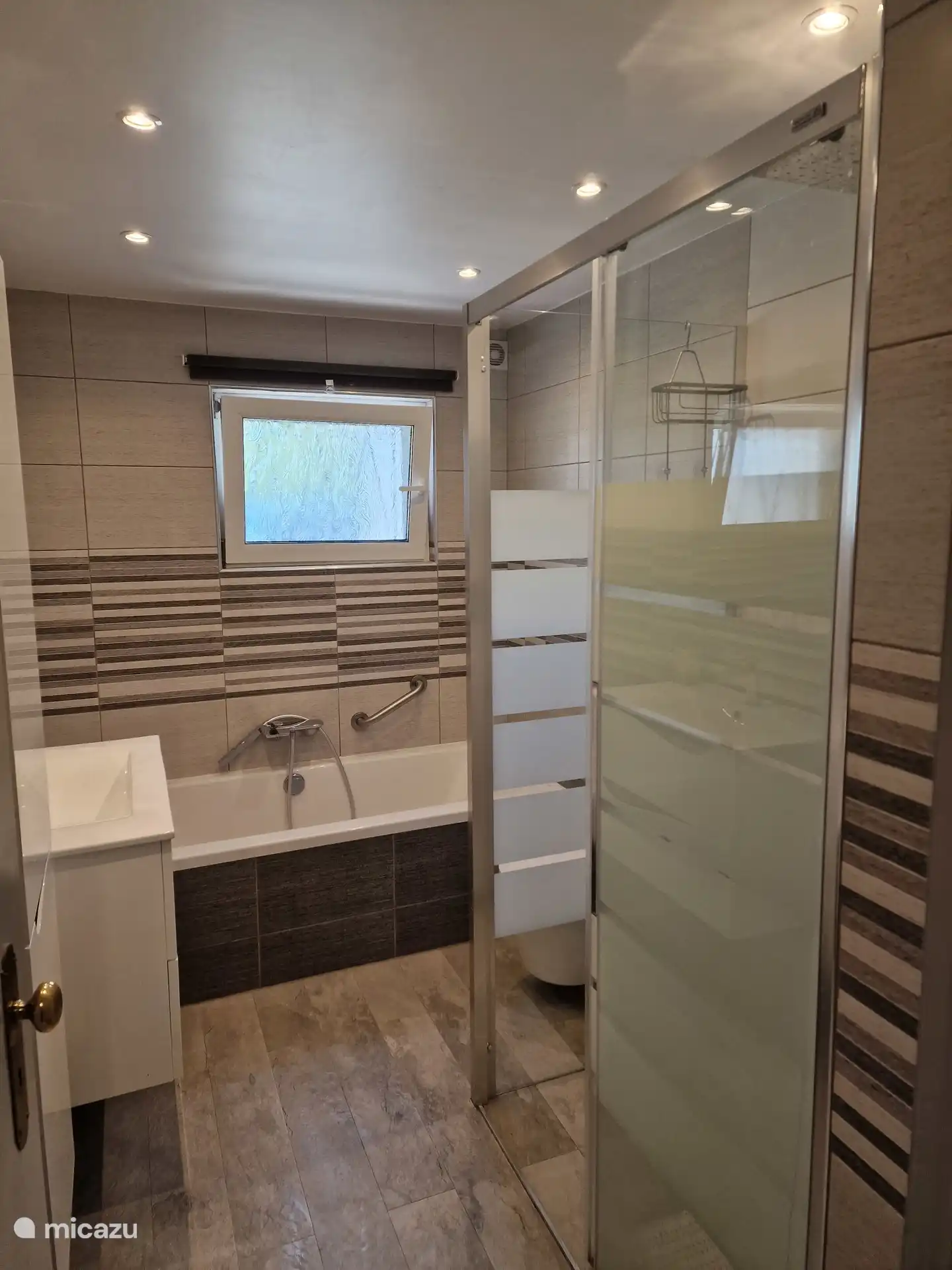 Badkamer 1