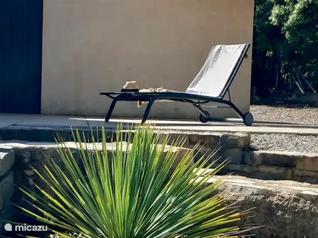 Steeneiken in Frankrijk, Hérault, Cantagrils-Argelliers - villa