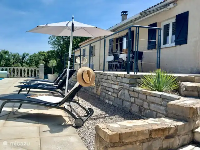 Steeneiken in Frankrijk, Hérault, Cantagrils-Argelliers - villa