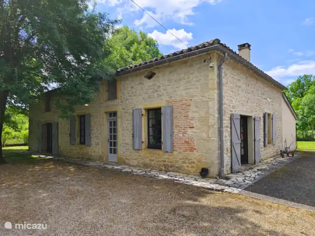 Gite Bacquiès | France, Midi-Pyrénées, Septfonds - maison de vacances La ferme est entièrement de plain-pied construit en 1883 et restauré en 2007