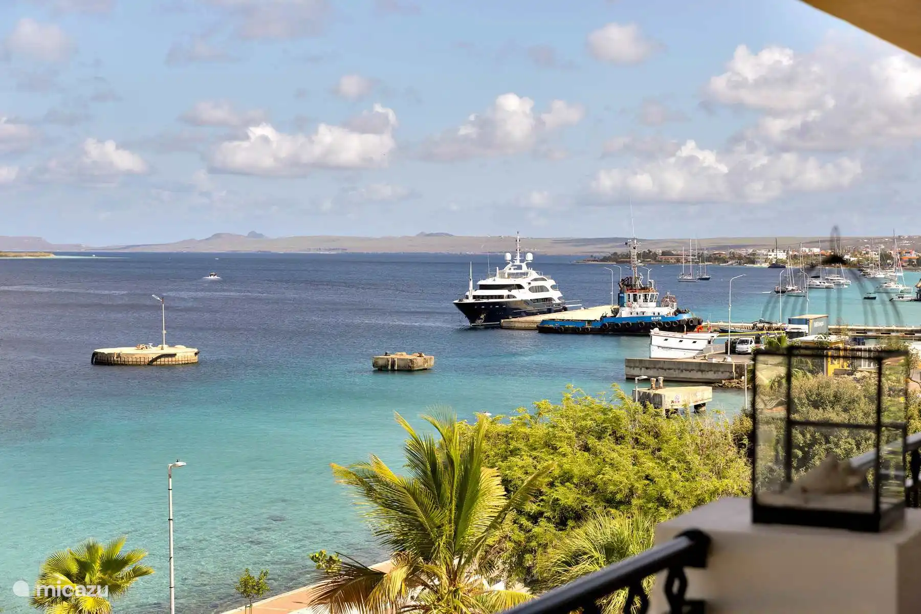Uitzicht vanuit woonkamer