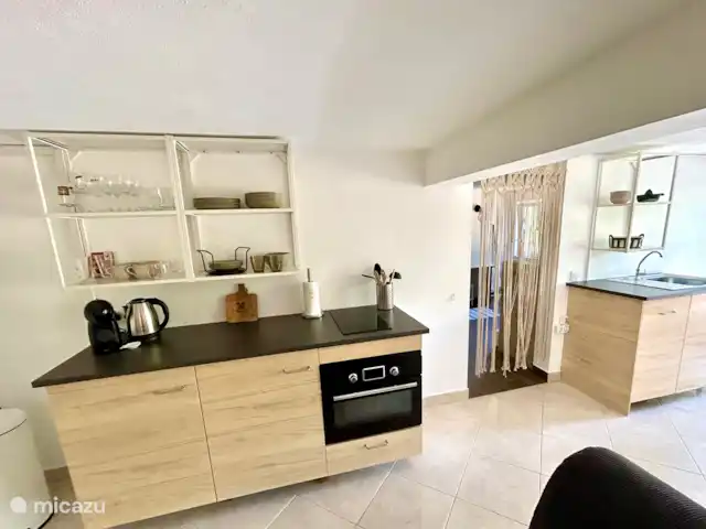 ‘Connosco’ pool-studio Romenco huren in Portugal, Algarve, São Bartolomeu De Messines - studio Keuken, inclusief vaatwasser