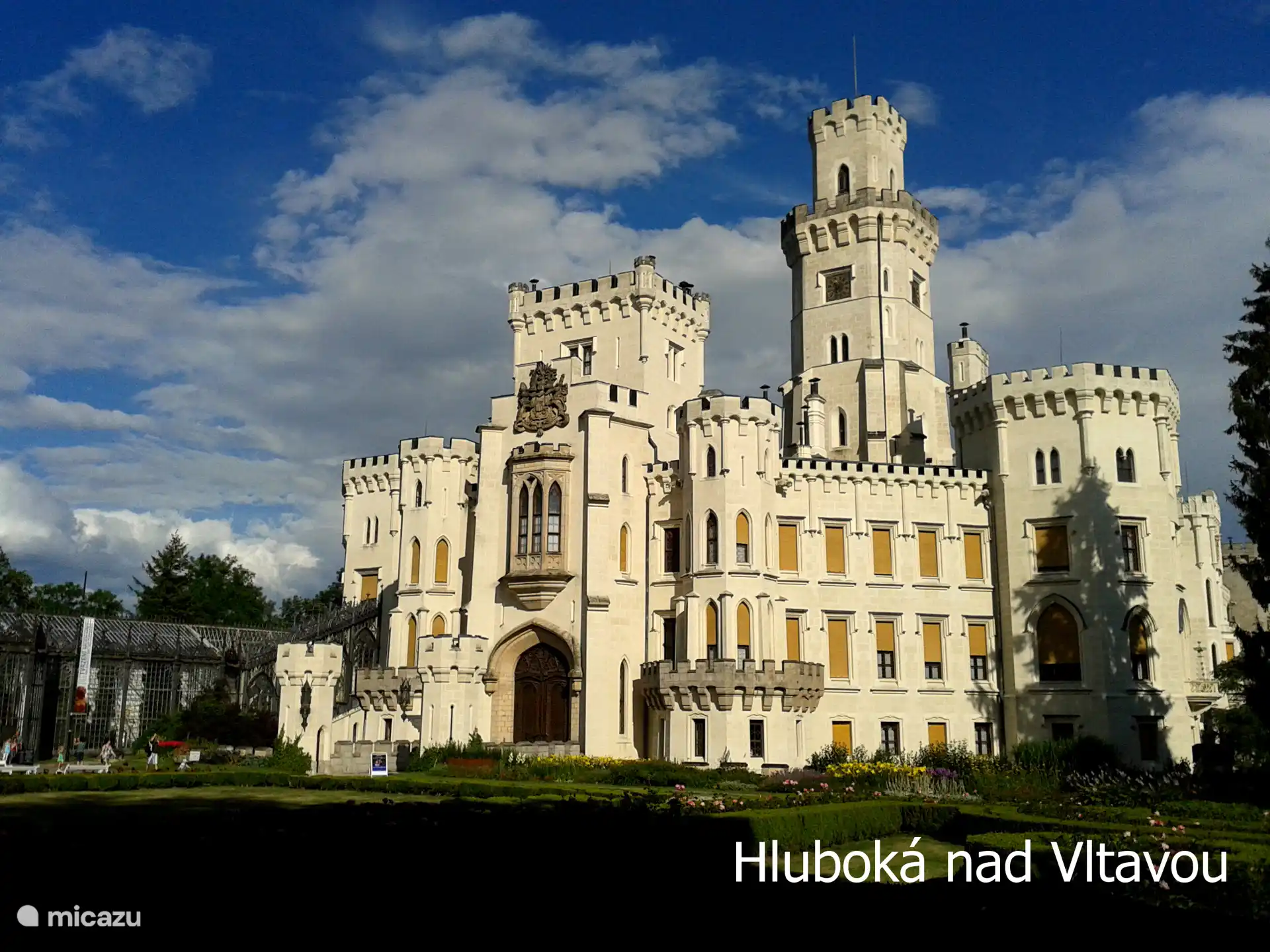 Kasteel Hluboká nad Vltavou (20 min)