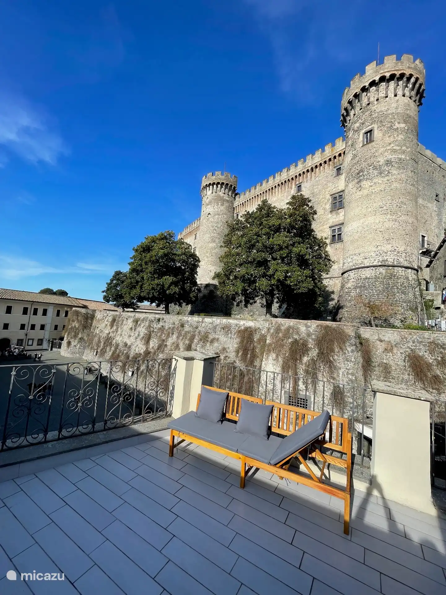 reihenhaus, Bracciano, Latium, Italien - Castle_Terrace Blick auf den Römischen See